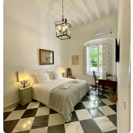 Gatu Premium Palacio Oneto Con Jardin Privado 