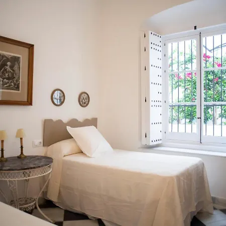 Gatu Premium Palacio Oneto Con Jardin Privado 