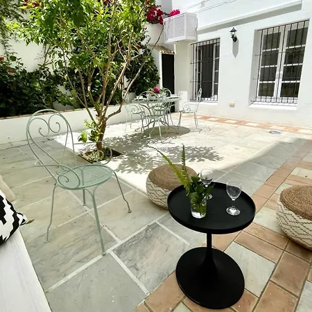 Gatu Premium Palacio Oneto Con Jardin Privado 