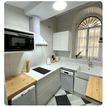 Gatu Premium Palacio Oneto Con Jardin Privado 